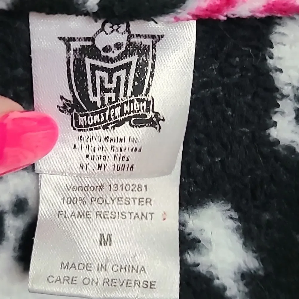 Monster High Girls MH Bathrobe Faux Fur Black/Pink Plush Fleece Robe Skull Bow